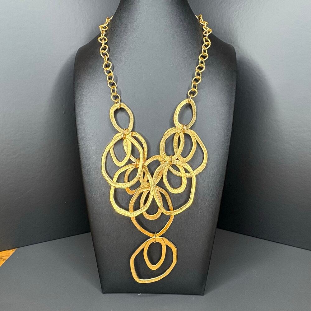 NWT Yochi Gold Statement Bib Necklace Interlocking Rings Necklace Contemporary